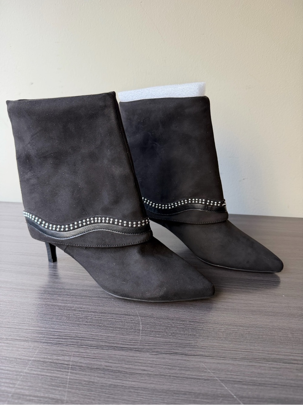 Kenneth Cole Reaction Benito Black Boots Size 6 Studded Microsuede Sales Sample